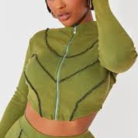 NWT - PrettyLittleThing Shape Soft Rib Seam Detail Crop Jacket - Picture 1 of 12